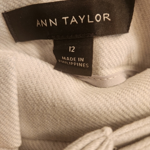 Ann Taylor Elegant Cream Dusty Blue Tapered Women's Pants - Picture 5 of 7